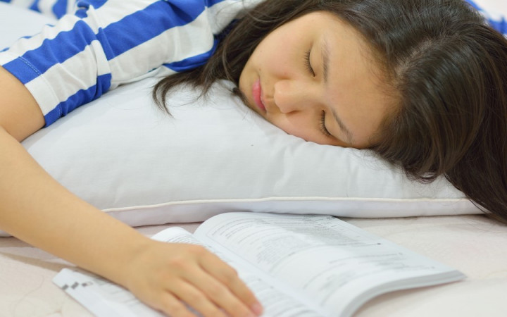 Why Does Reading Make You Sleepy? | Wonderopolis