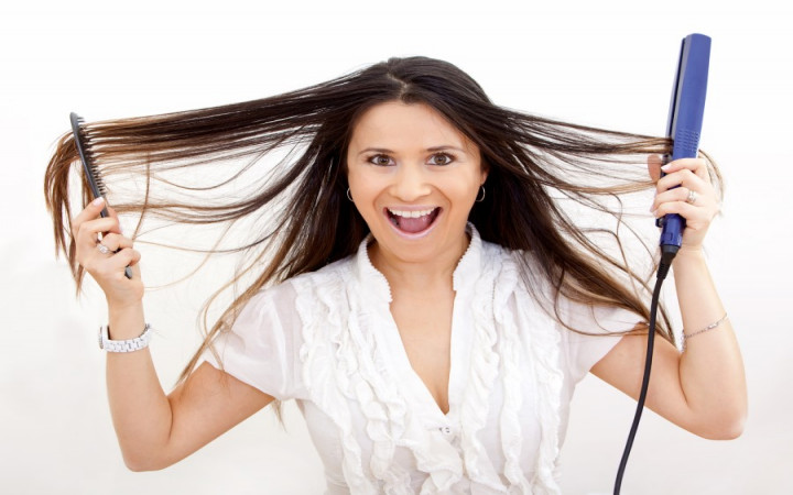 How Does Heat Both Straighten and Curl Hair? | Wonderopolis
