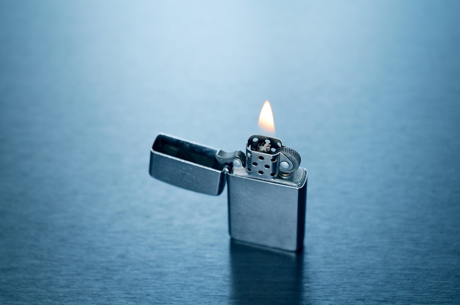 How Hot Does A Lighter Burn