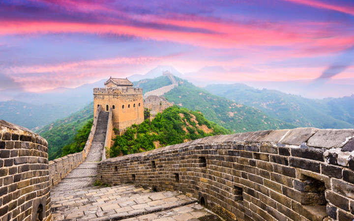 How Long Is the Great Wall of China?