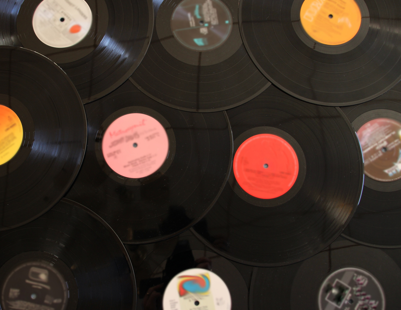 How Do You Get the Vinyl Vibe? | Wonderopolis